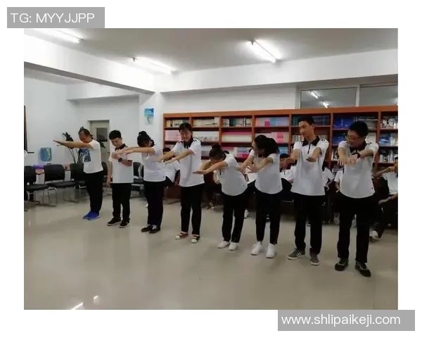 我们的篮球队自我介绍与团队精神分享